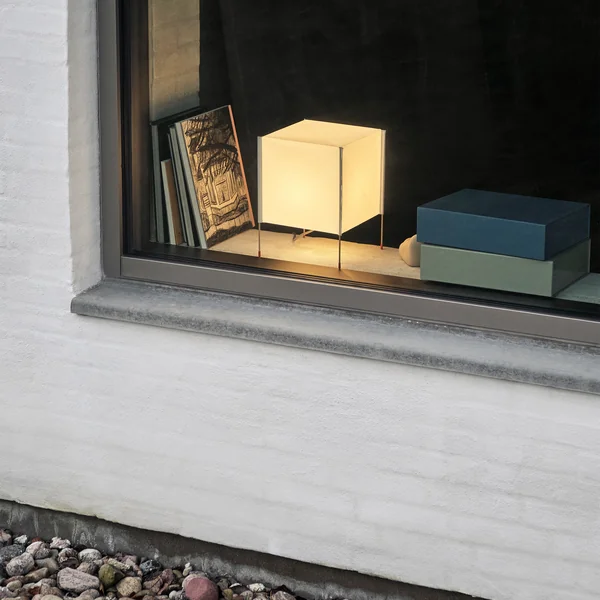 Paper Cube Papier Tischleuchte von HAY