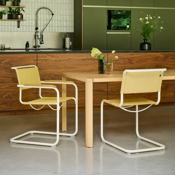 Thonet - S 33 V Stühle und S 34 V Armlehnstühle