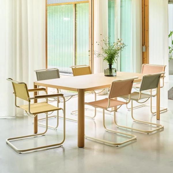 Thonet - S 33 V Stühle und S 34 V Armlehnstühle