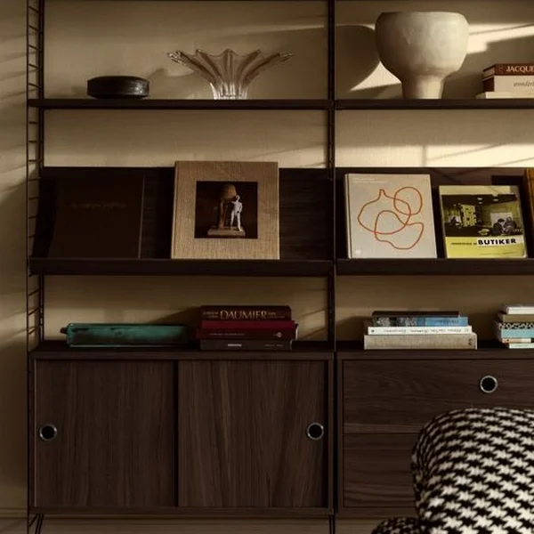 String Furniture - Eiche dunkel