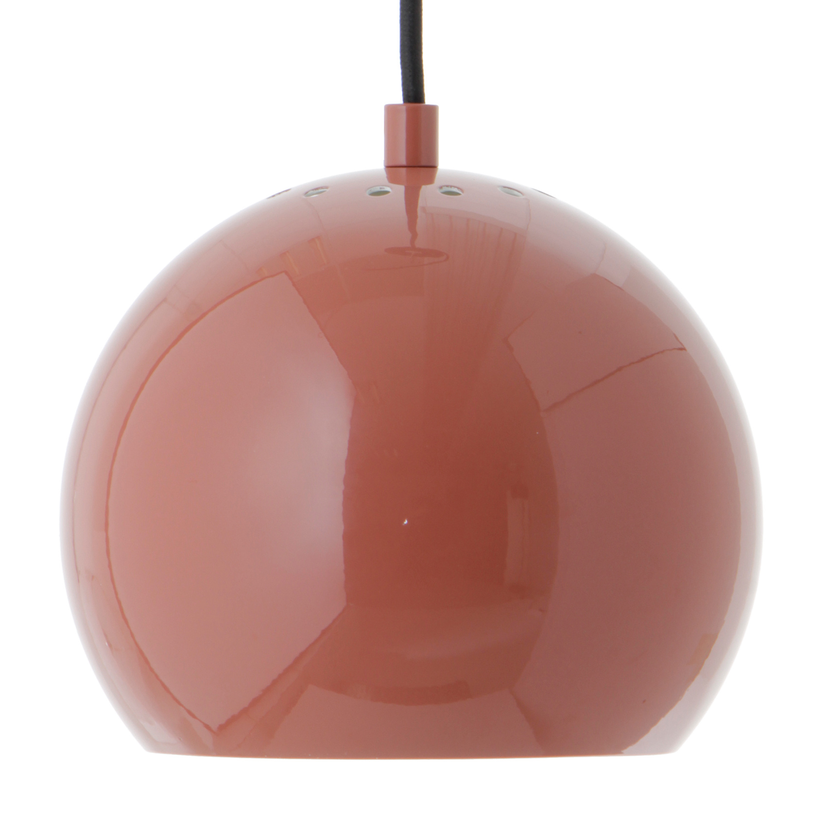 frandsen - suspension ball brillant ø18cm - rouge/abat-jour h16cm blanc intérieur/baldaquin noir hxø 2,5x11,5cm/cable étoffe noire 200cm